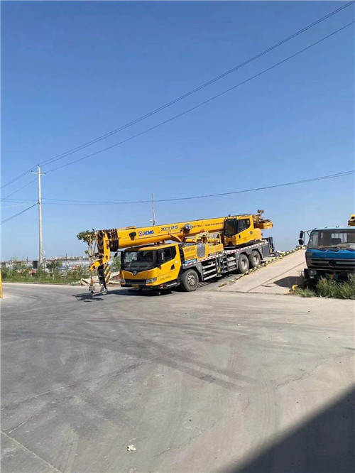 井研县吊车作业时，可能会产生哪些额外收费项目？